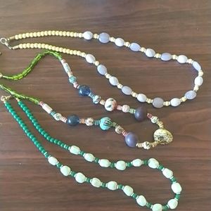 🎉🎉🎉Beaded necklace Set of 3